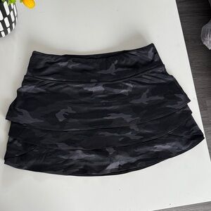 Athleta Black Camouflage Mini Skirt girl size XXL /16